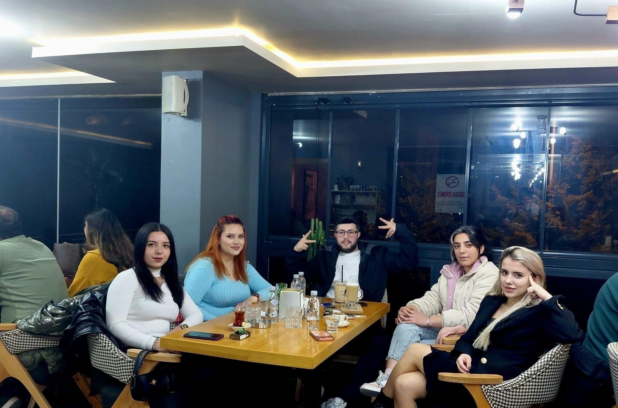 Bondy Social Kapaklı Grubu ile Keyifli Sobetler